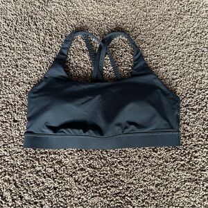 Lululemon black energy bra size 8